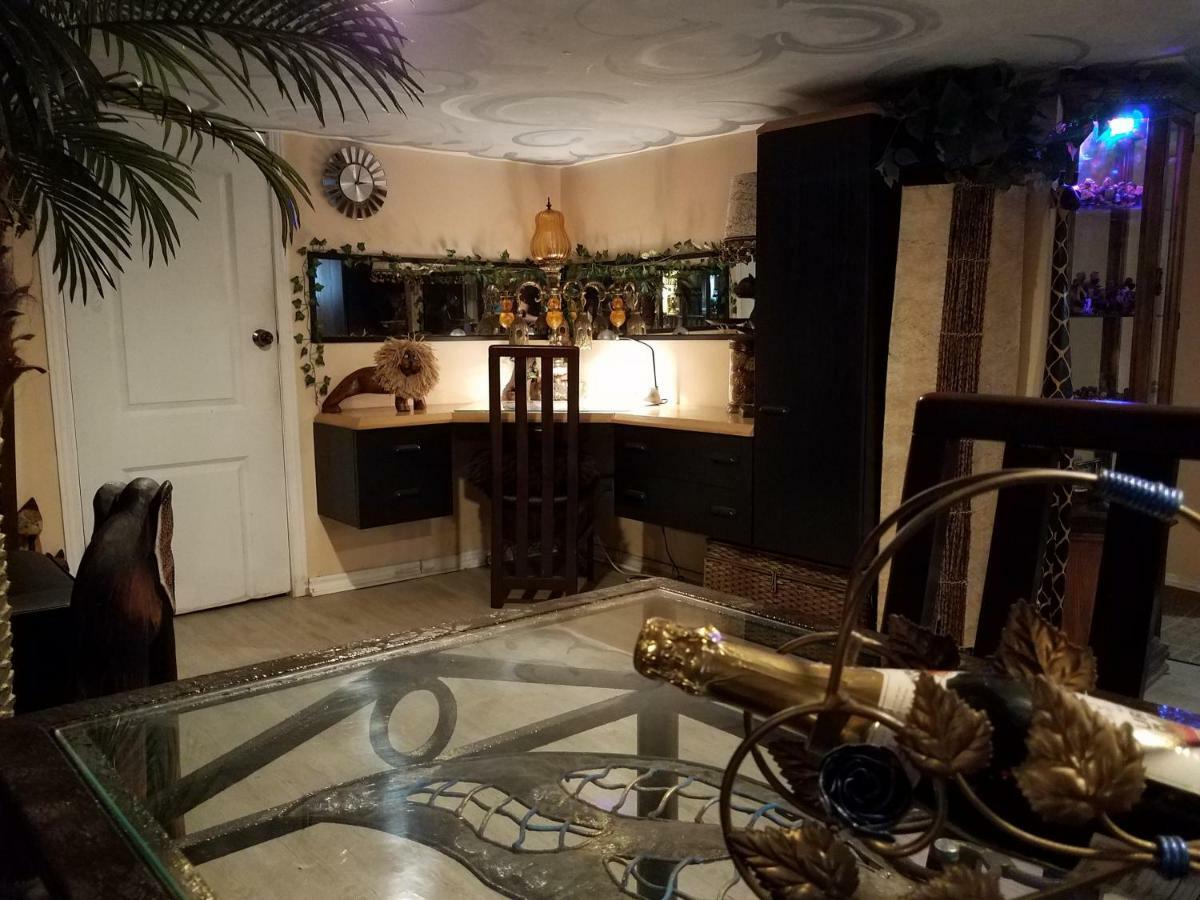 Exotic Large Basement Studio Hotel Montreal Ngoại thất bức ảnh